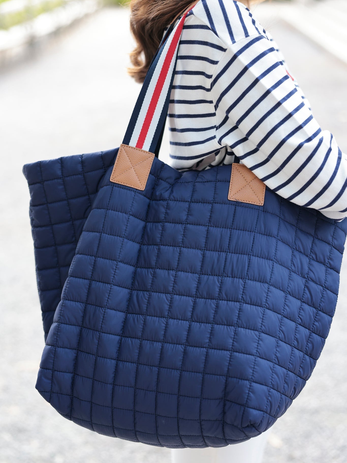 Ezra Travel Tote