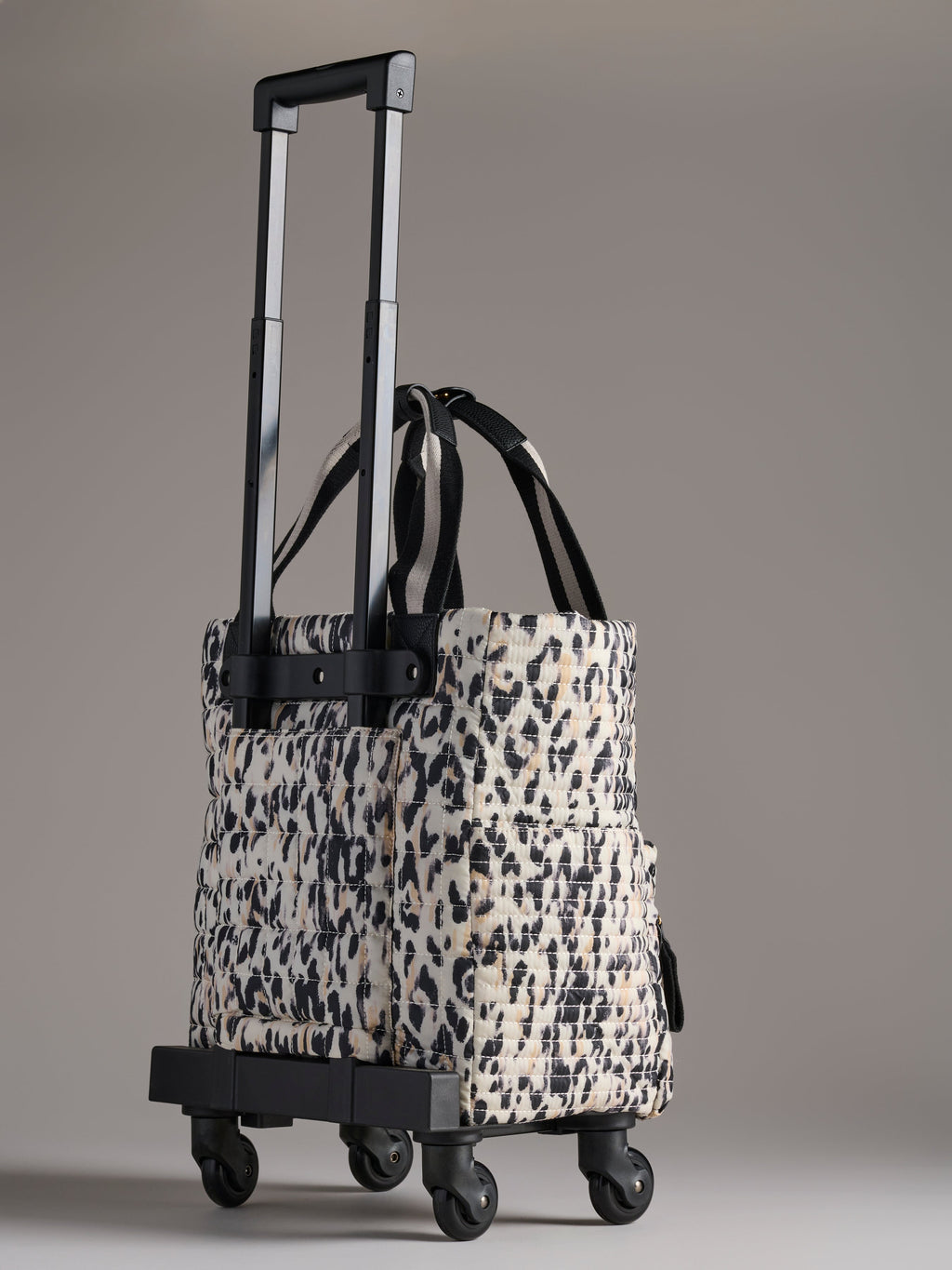 Ezra 360° Roller Tote
