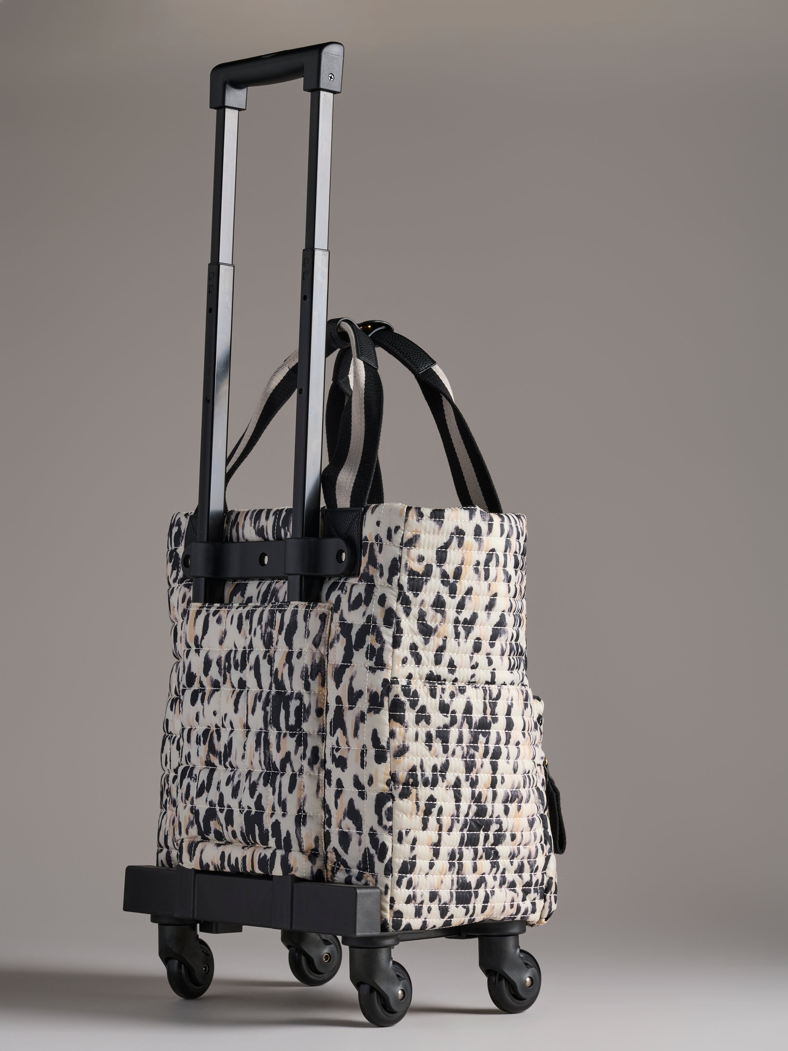 Ezra 360° Roller Tote