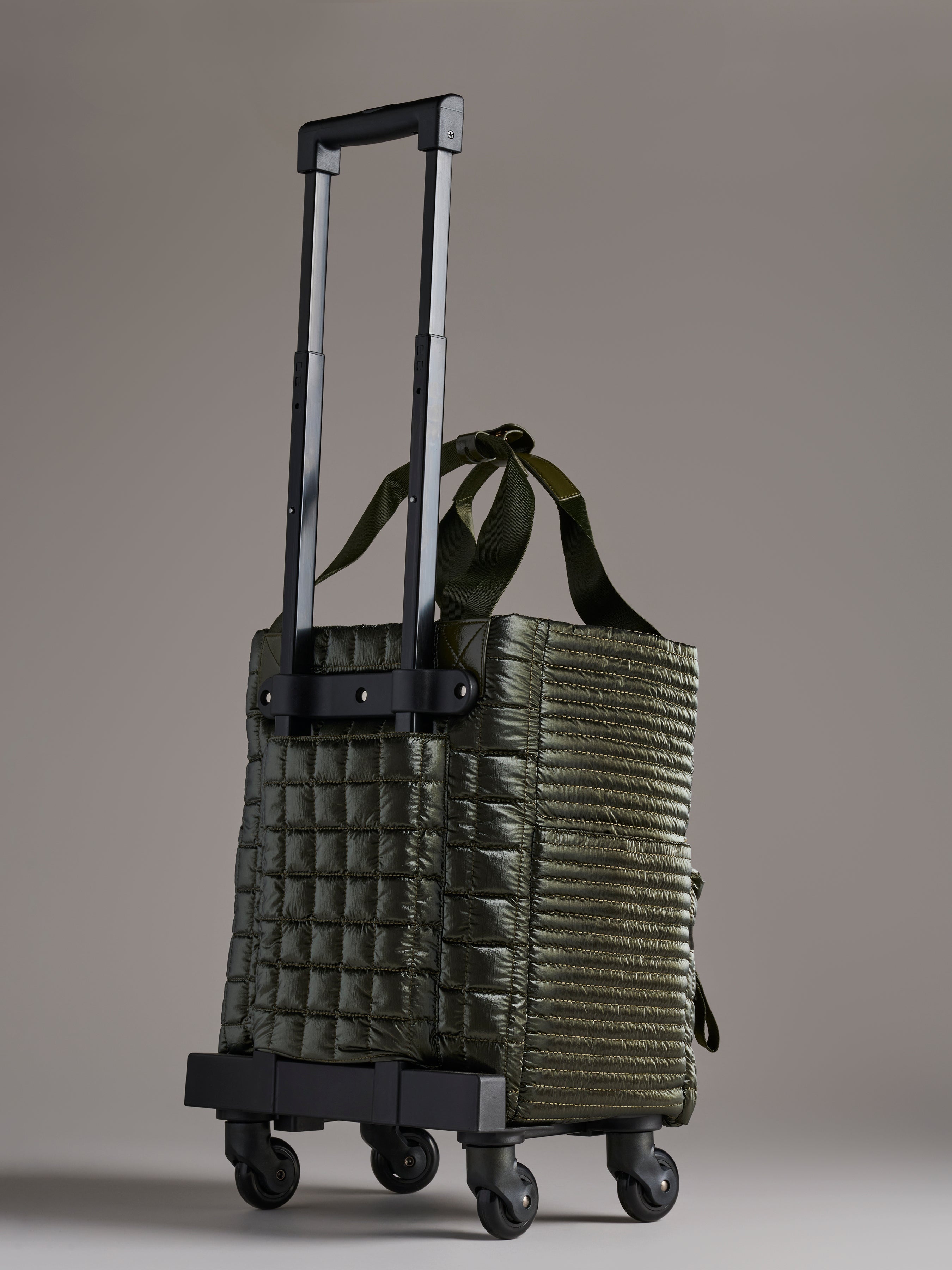 Logan 360° Roller Tote