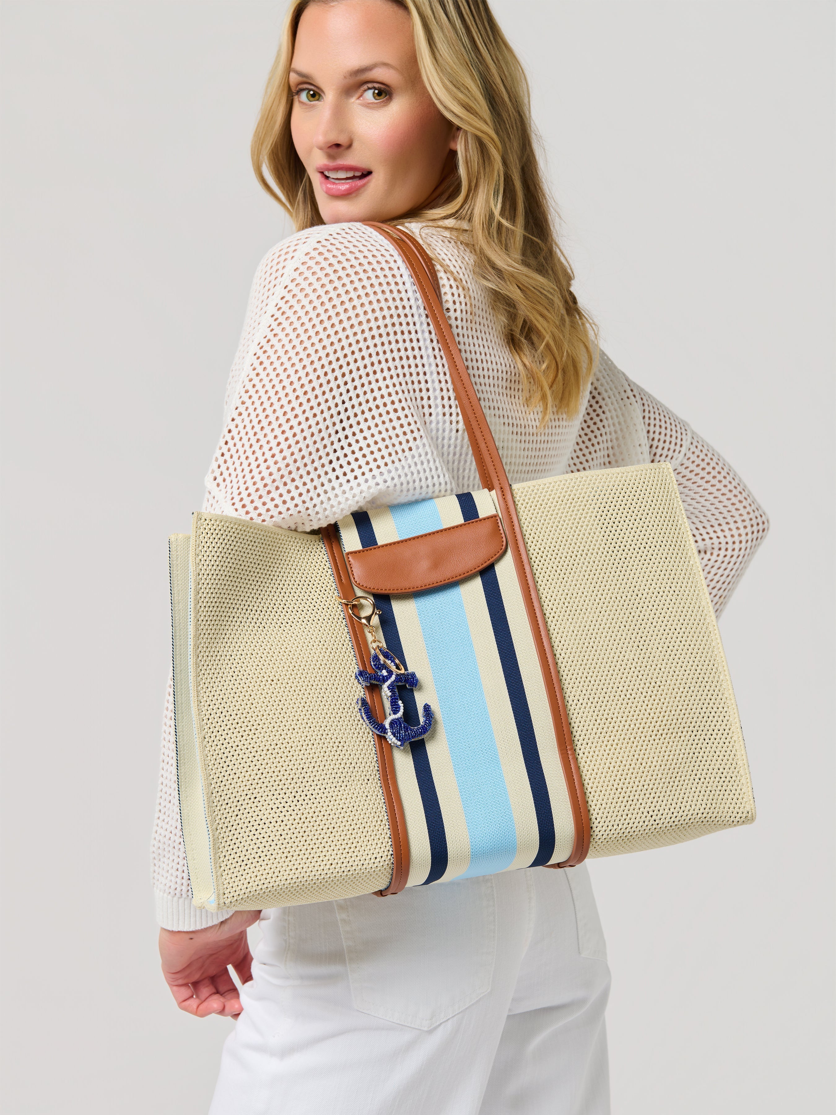 Aria Boxy Tote