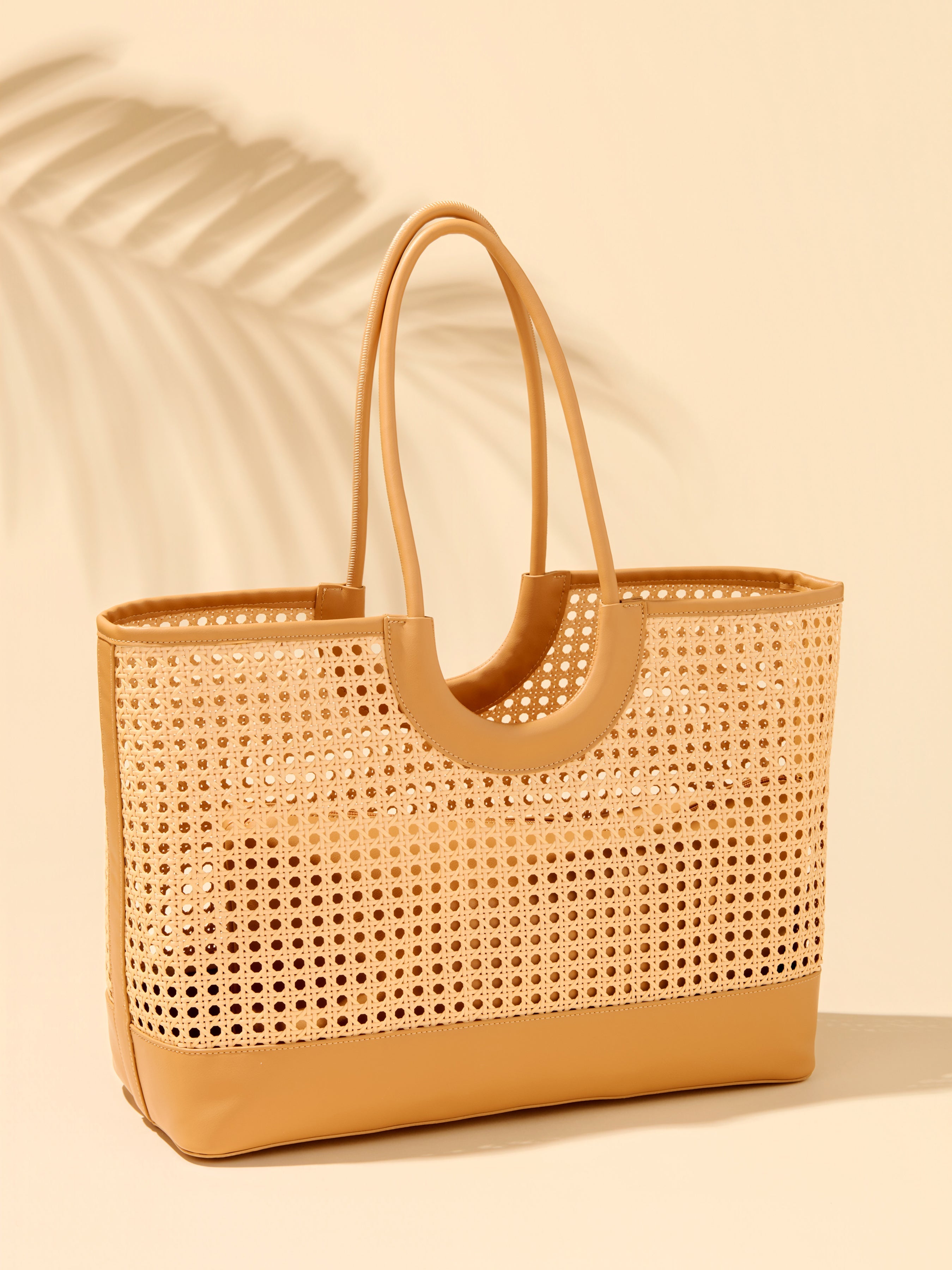 Lyra Tote